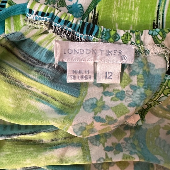 LONDON TIMES ~ Green and Yellow Lightweight Halter Top Sundress w/Key Hole Back - Picture 3 of 10